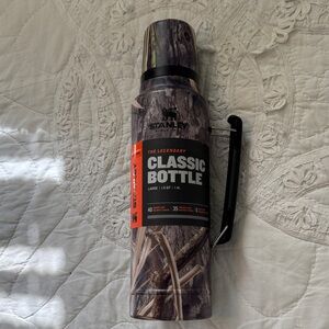 Stanley Camouflage Classic Bottle - Brown & Black